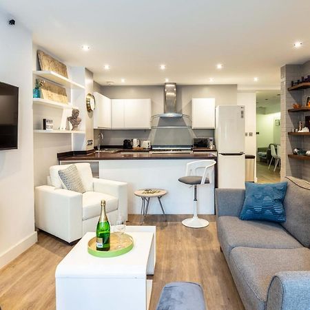 شقة Kensington Garden Flat لندن المظهر الخارجي الصورة