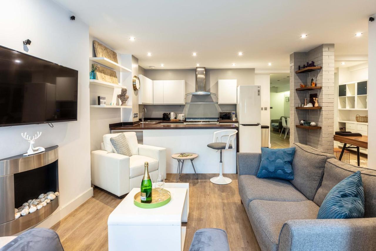 شقة Kensington Garden Flat لندن المظهر الخارجي الصورة
