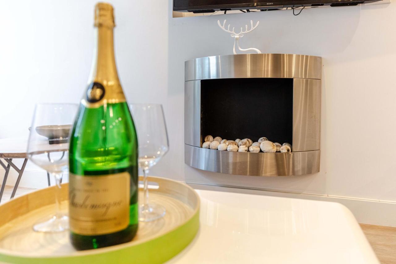 شقة Kensington Garden Flat لندن المظهر الخارجي الصورة